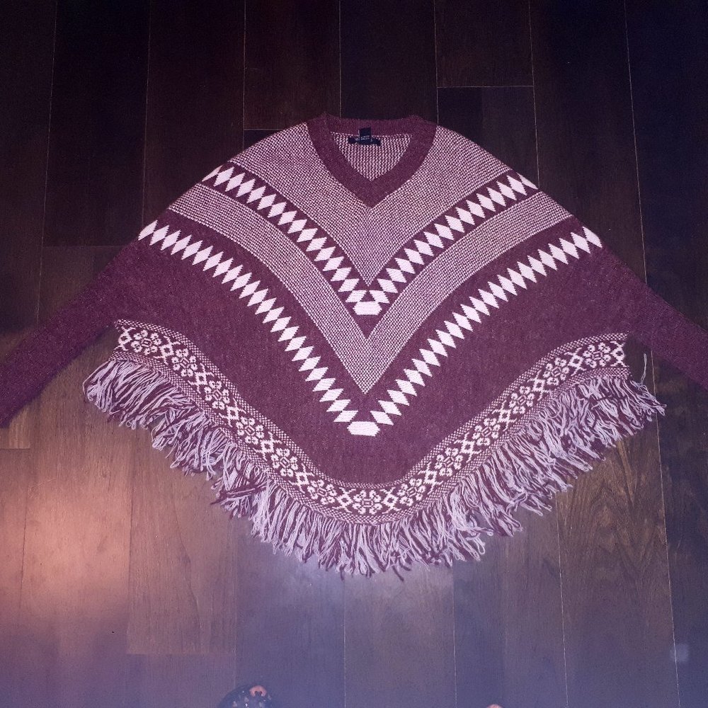 Sweater poncho Knits